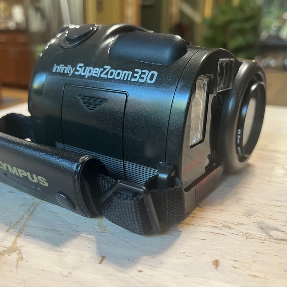 Olympus Infinity Super Zoom 300 35mm Film Camera